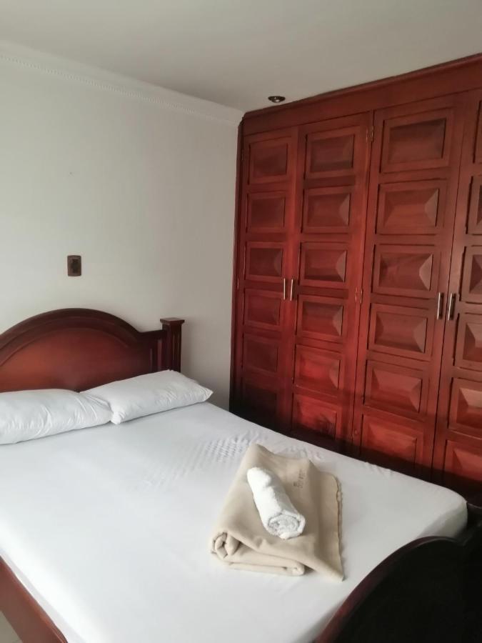 Hotel Boutique Babilonia מניזאלס מראה חיצוני תמונה