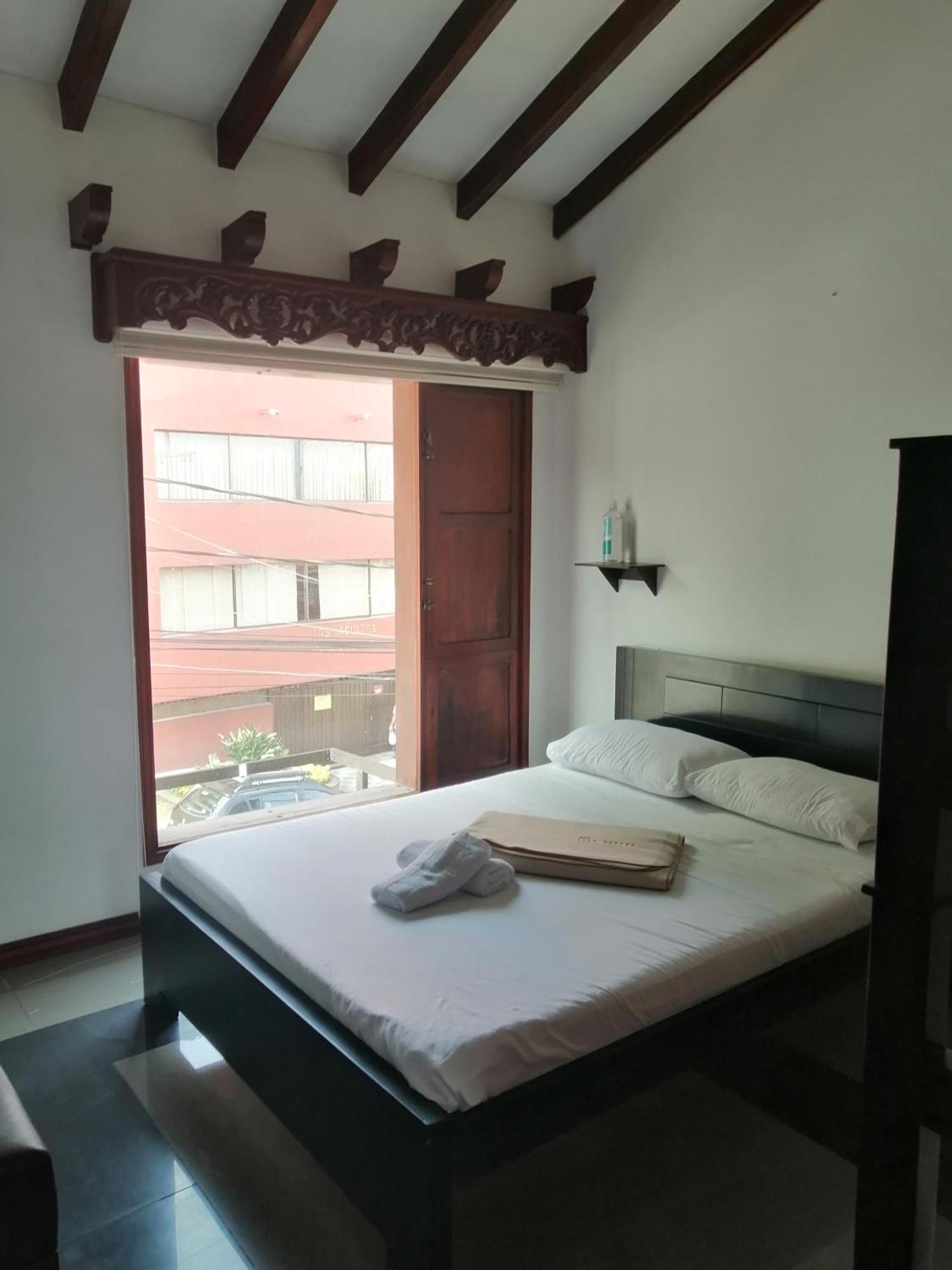 Hotel Boutique Babilonia מניזאלס מראה חיצוני תמונה