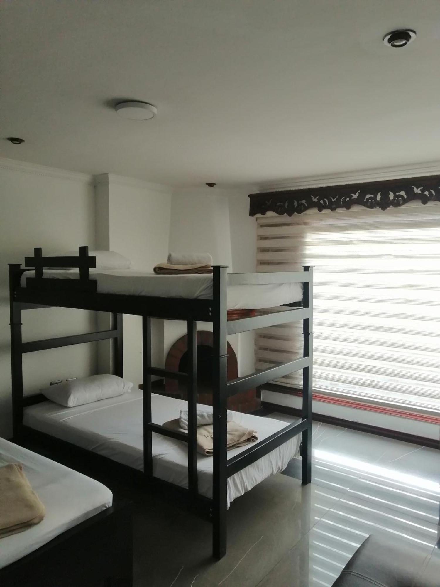 Hotel Boutique Babilonia מניזאלס מראה חיצוני תמונה