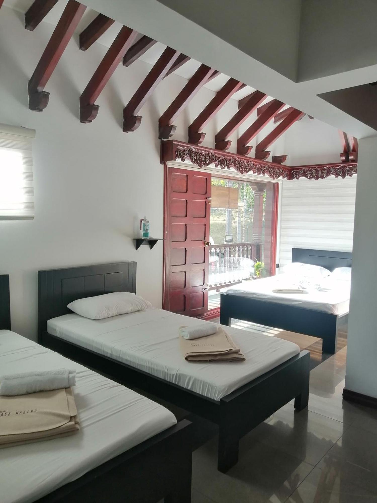 Hotel Boutique Babilonia מניזאלס מראה חיצוני תמונה